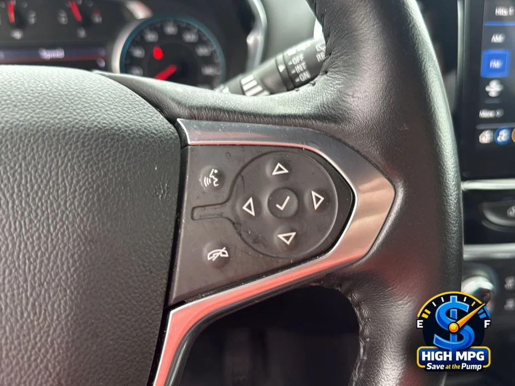 Used 2022 White Chevrolet LT Leather image 19