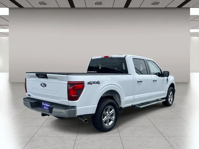 Used 2024 White Ford XLT image 3