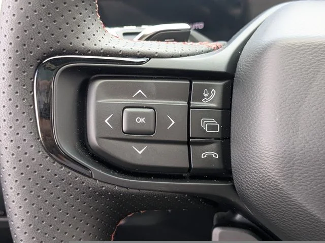 New 2026 Diamond Black Crystal Pearlcoat Dodge R/T Plus image 23