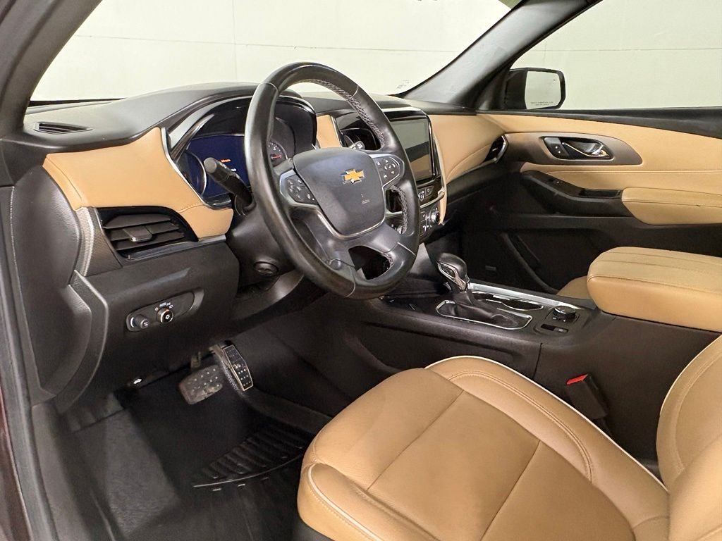 Used 2023 Red Chevrolet Premier image 23
