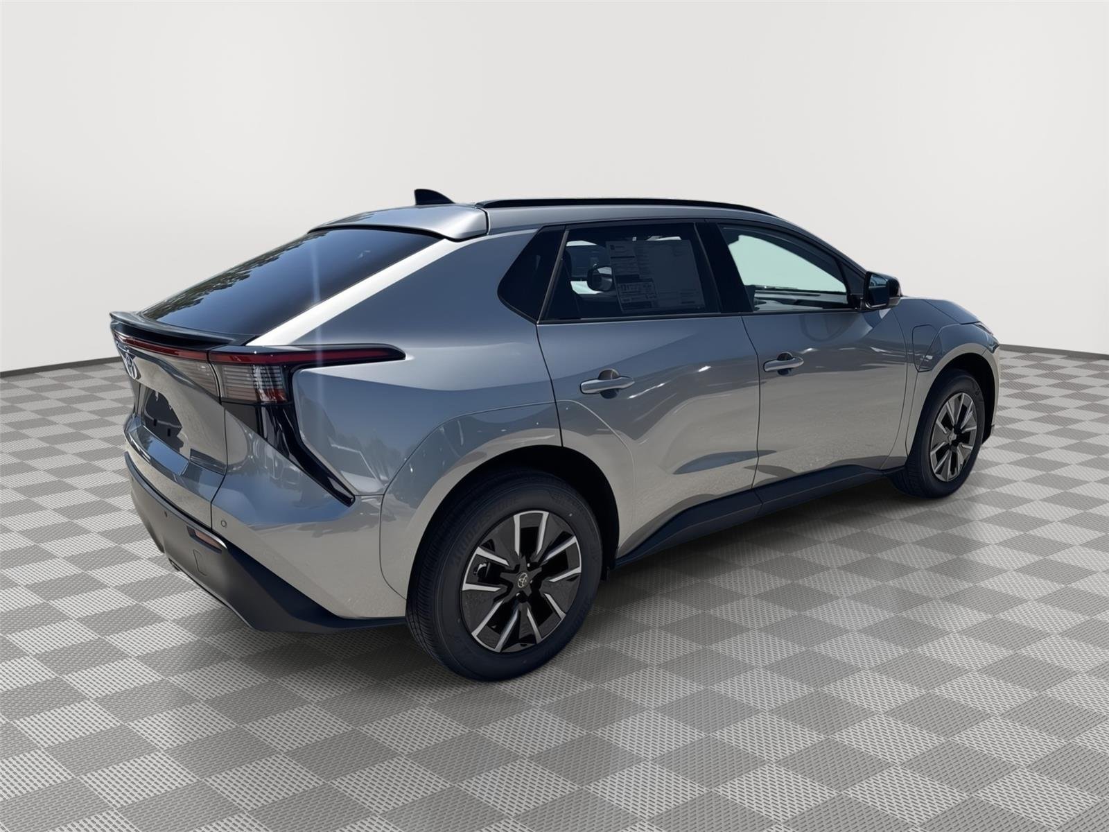 New 2026 Heavy Metal <sup>1</sup> Toyota  XLE image 4