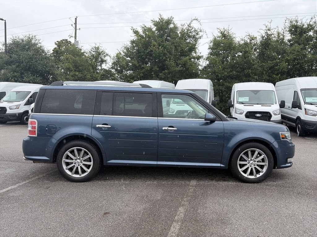 Used 2019 Blue Metallic Ford Limited image 9
