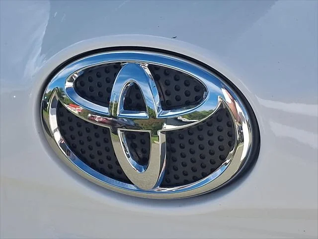 Certified Used 2018 ICE CAP Toyota  image 29