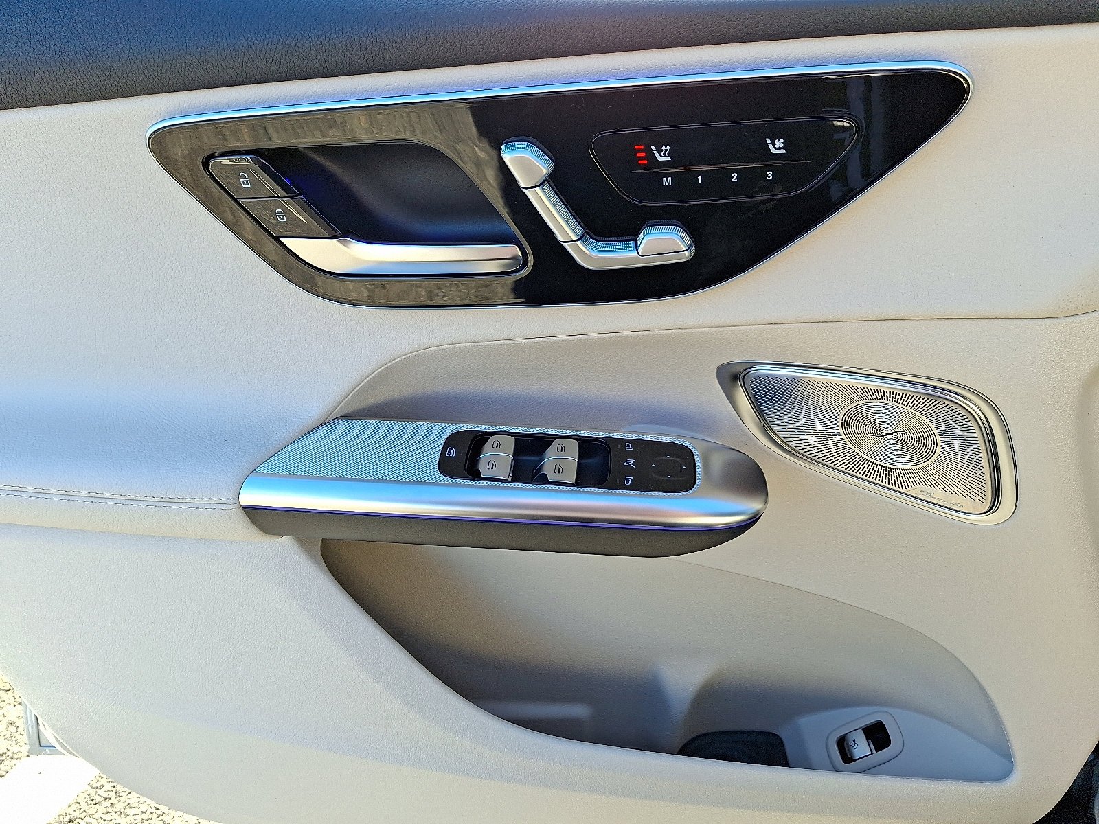 2026 Mercedes-Benz GLC Base - Photo 7