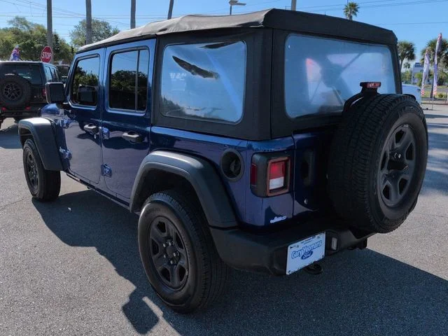 Used 2018 Blue Jeep Unlimited Sport image 6