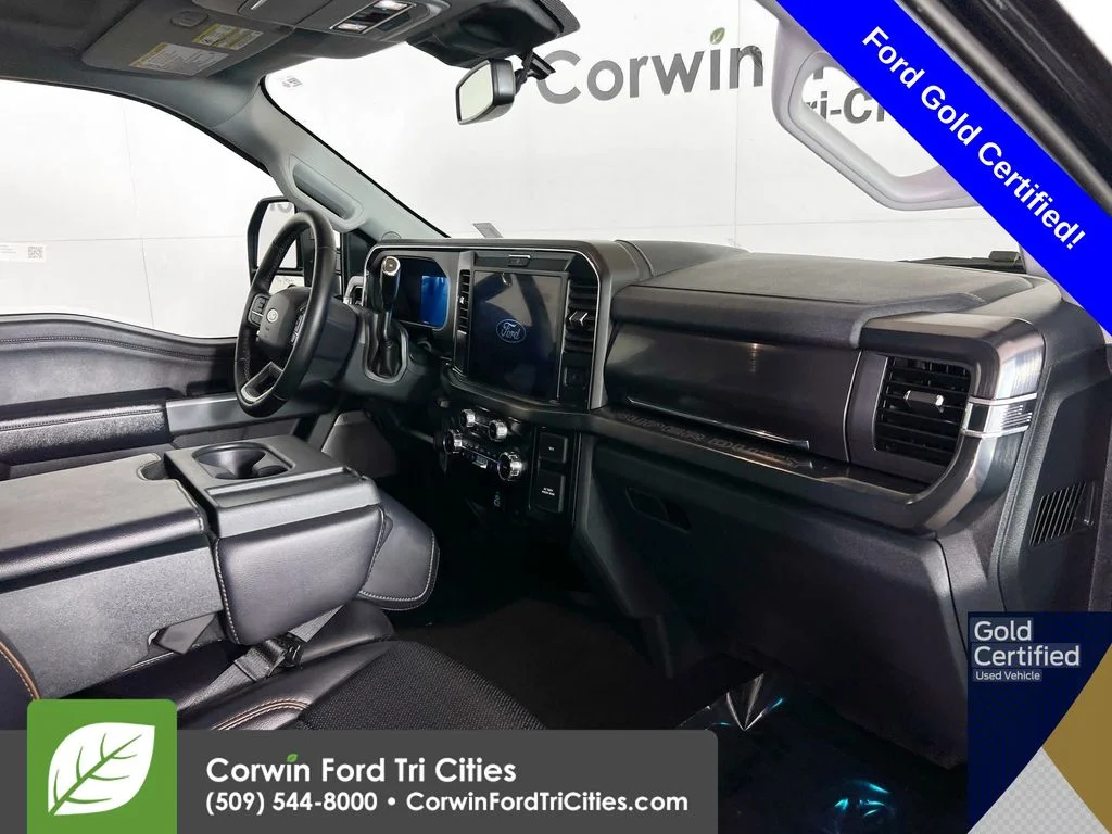 Certified Used 2025 Agate Black Metallic Ford Lariat image 29