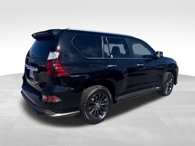 Used 2022 Black Lexus 460 image 5