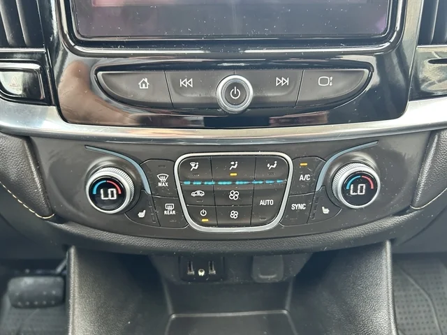 Used 2018 Brown CHEVROLET LT Cloth image 35