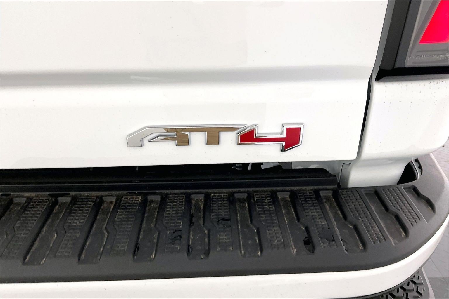 2026 GMC Sierra 3500HD AT4 - Photo 17