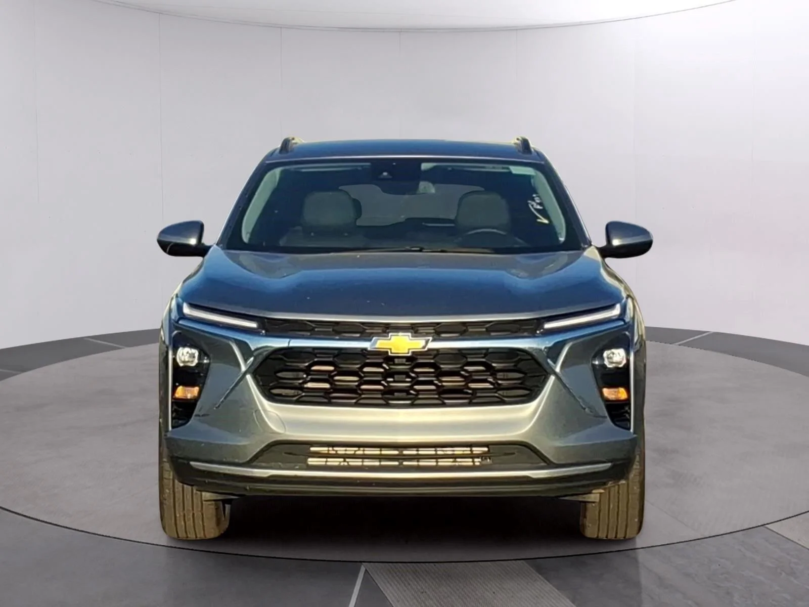 Used 2025 Sterling Gray Metallic Chevrolet LT image 8