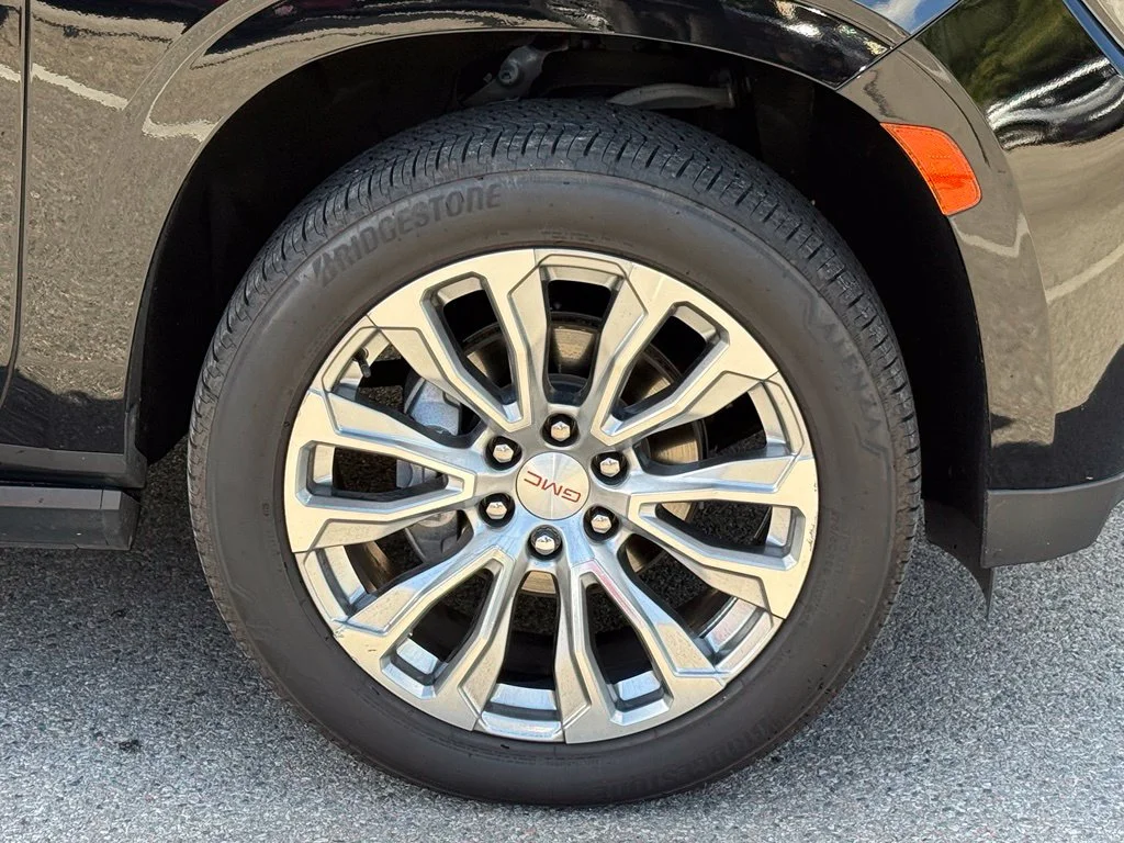 Used 2024 Onyx Black GMC Denali image 10