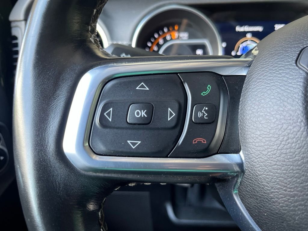 Used 2021 Green Clearcoat Jeep Overland image 33