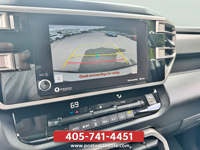 Used 2023 White Toyota SR5 image 22