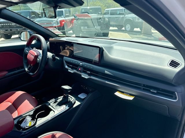 New 2026 Snow White Pearl Kia GT-Line image 30