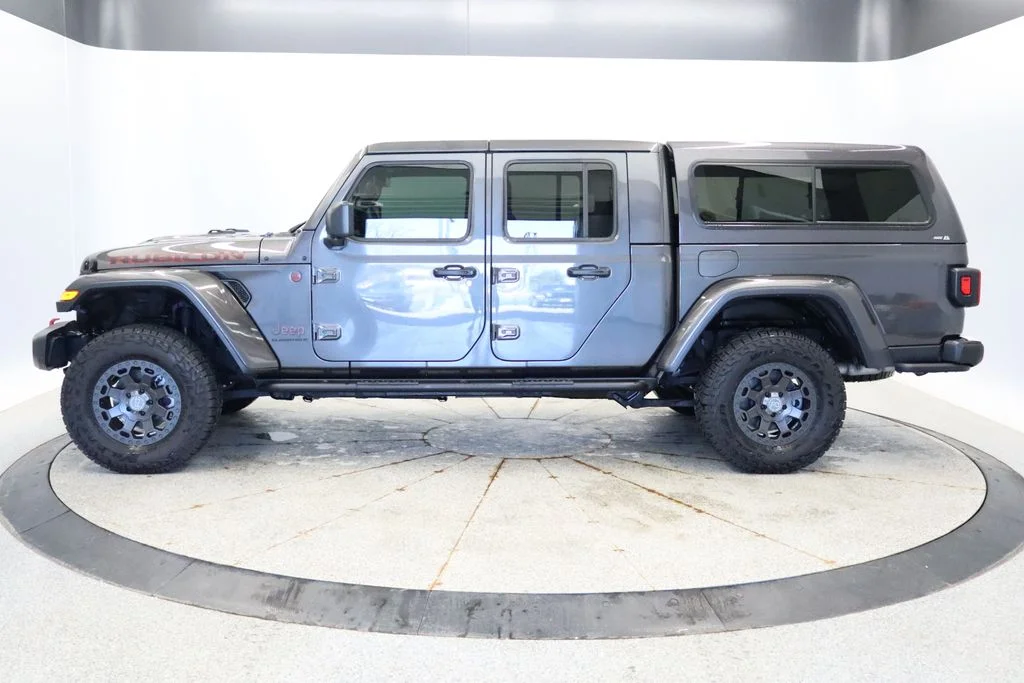 Used 2023 Gray Jeep Rubicon image 2