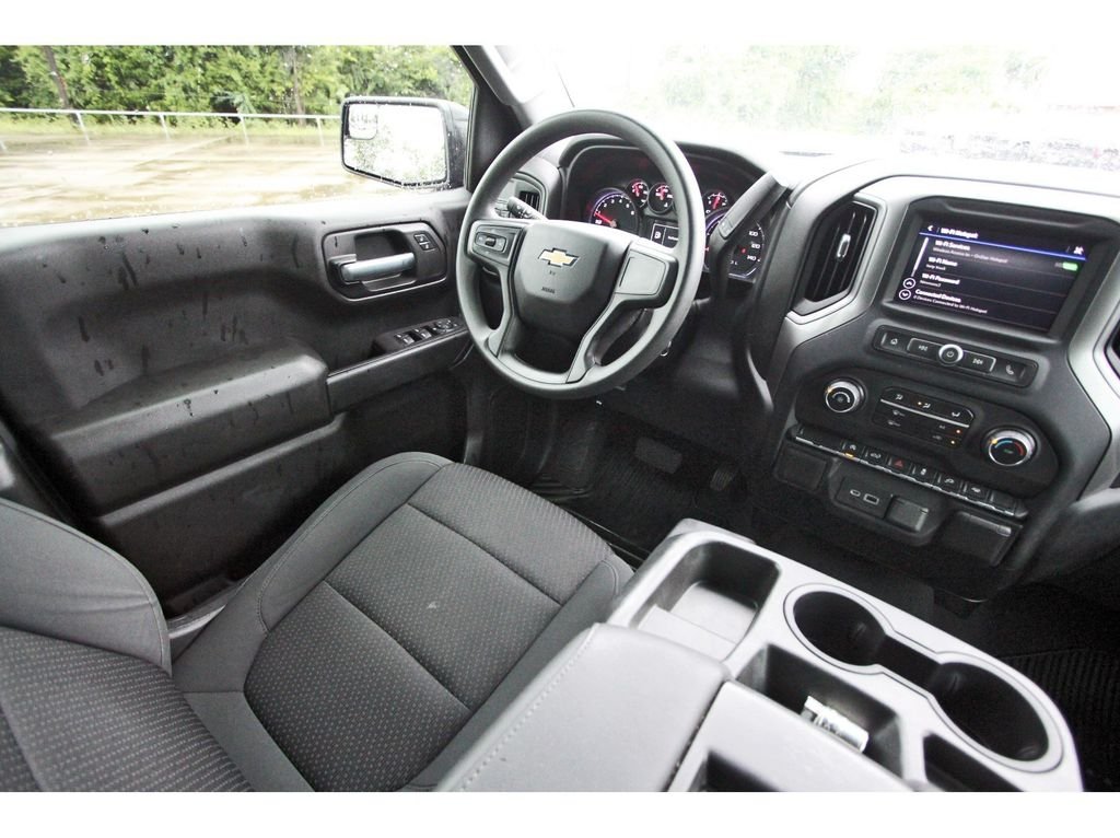 Used 2021 Black Chevrolet Custom image 10