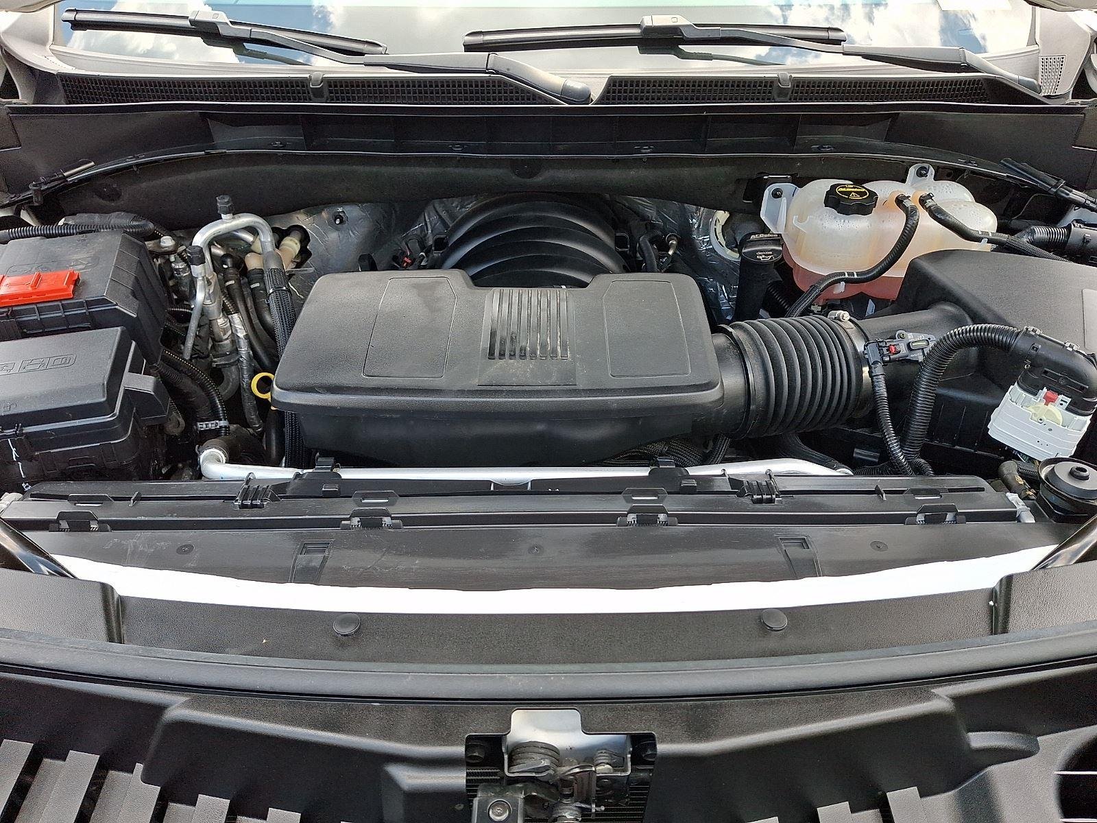 Used 2024 White Frost Tricoat GMC Denali Ultimate image 29