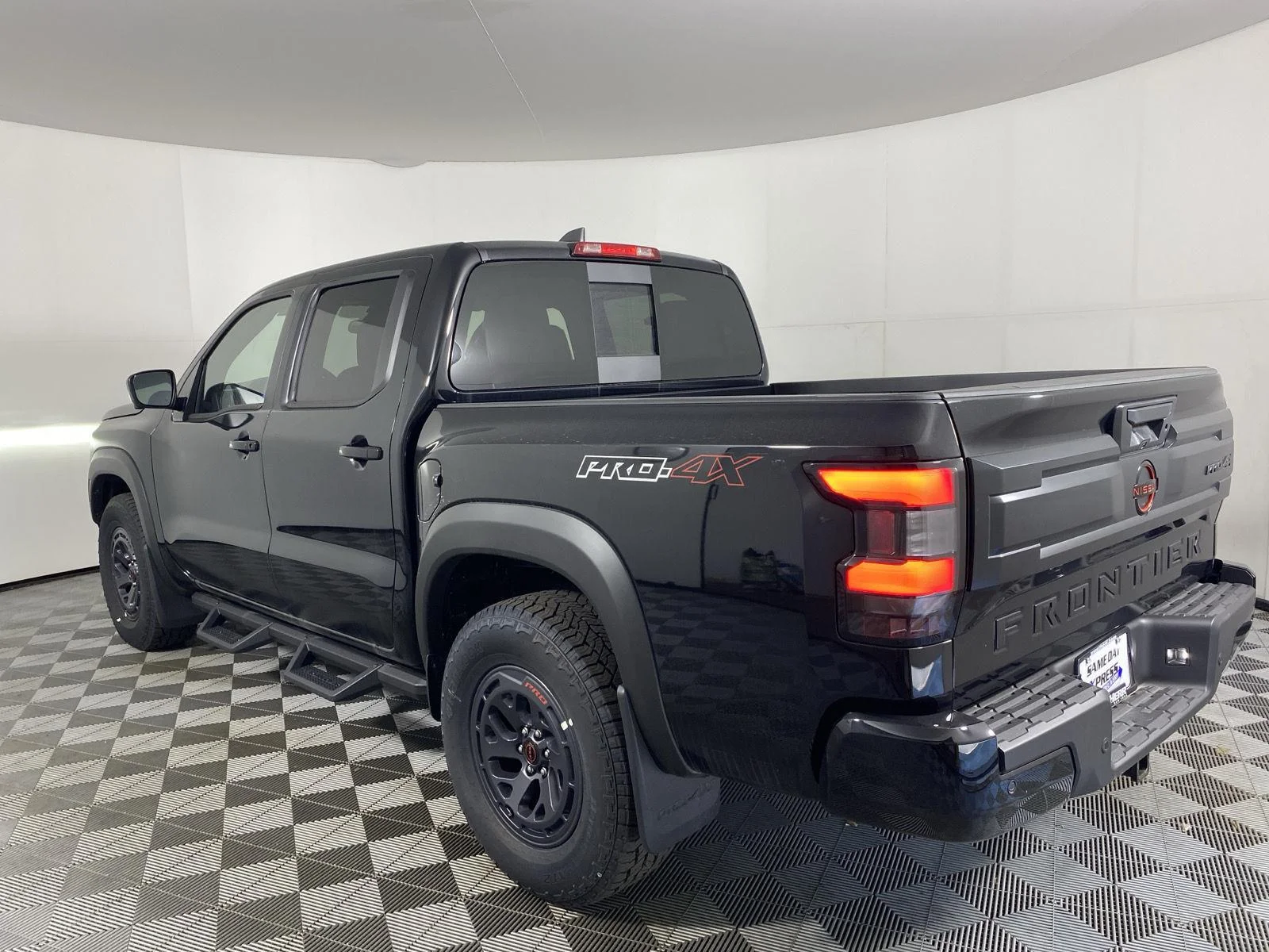 2026 Nissan Frontier PRO-4X - Photo 16