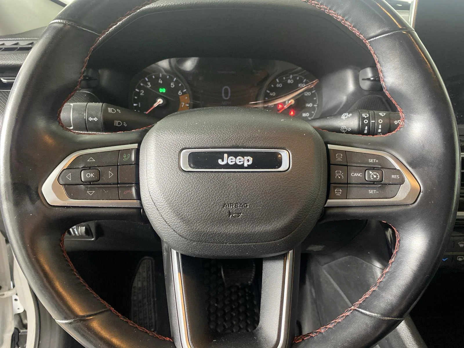 Used 2022 Bright White Clearcoat Jeep Trailhawk image 23