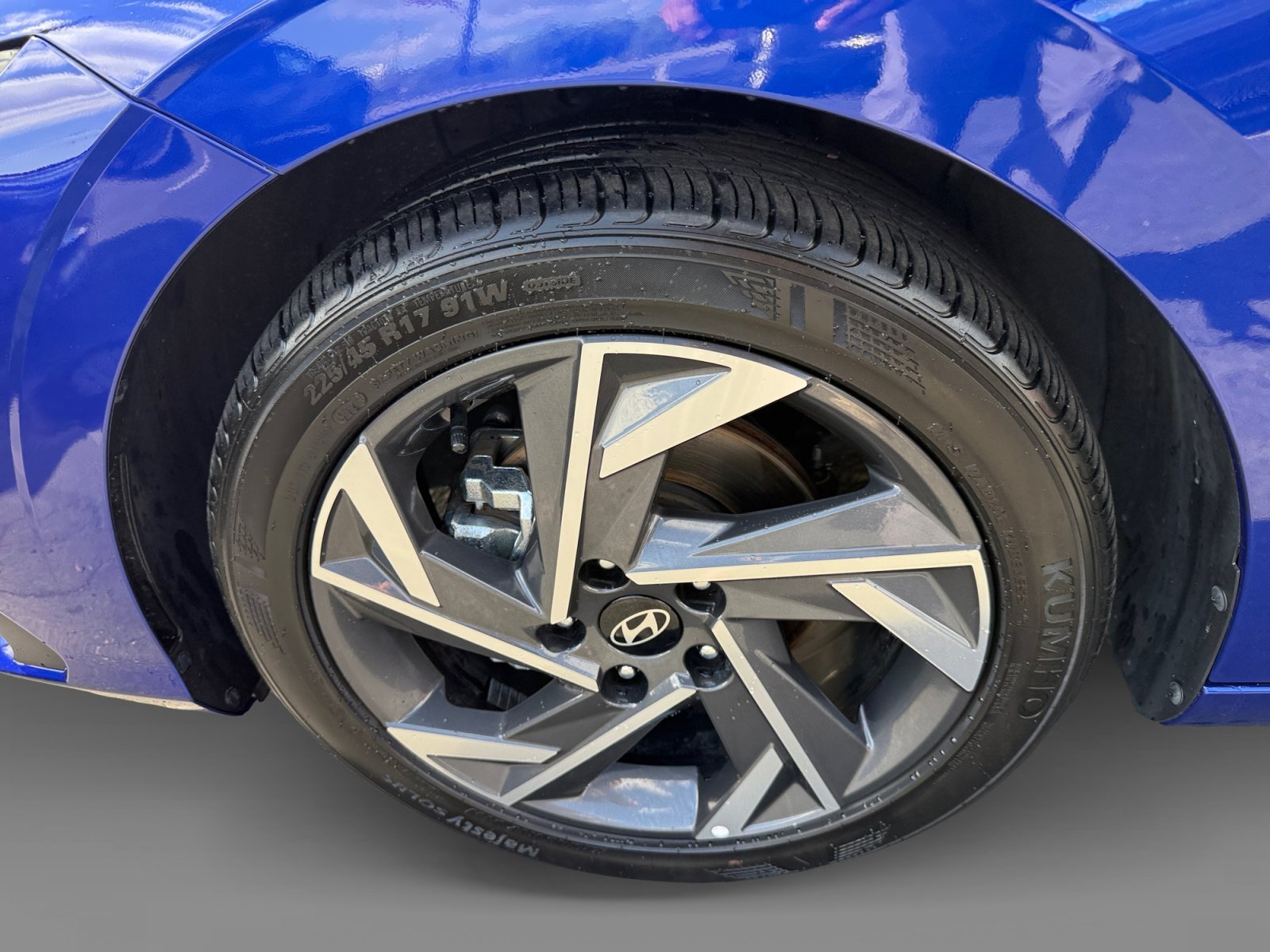 Certified Used 2025 Intense Blue Hyundai SEL Sport image 9
