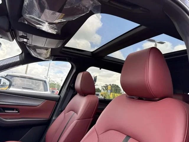 2026 Mazda CX-70 Premium Package - Photo 32