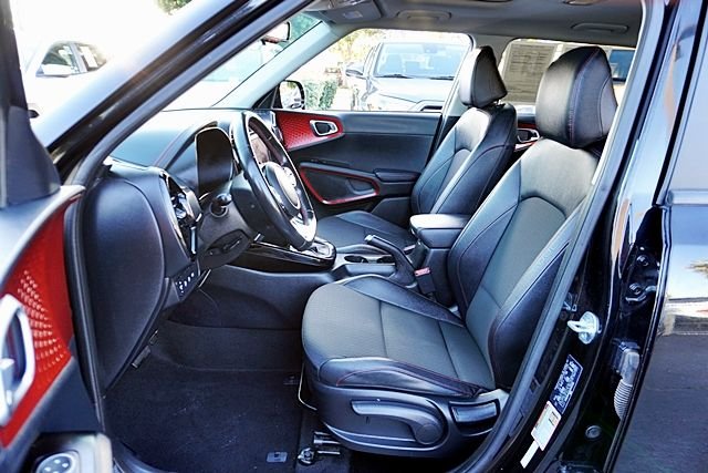 Used 2023 Black Kia GT-Line image 13