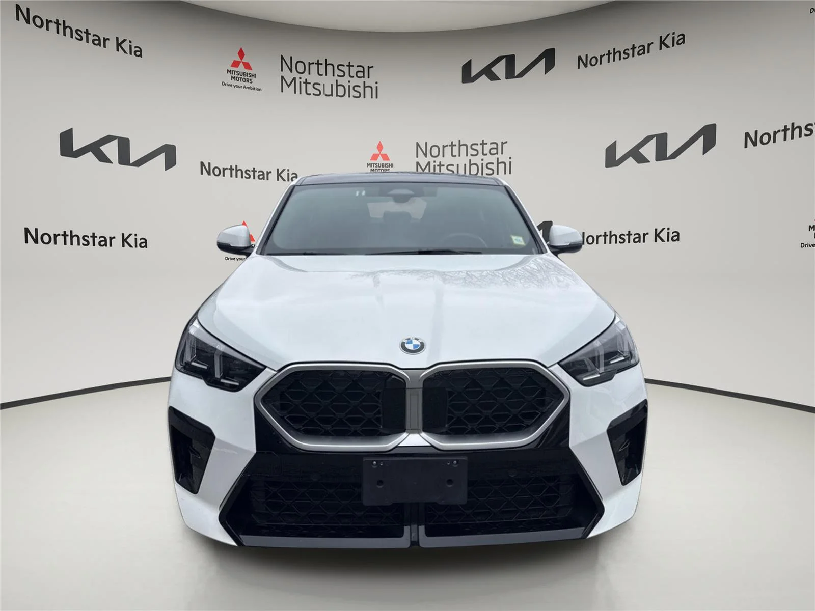 Used 2025 WHITE BMW xDrive28i image 6