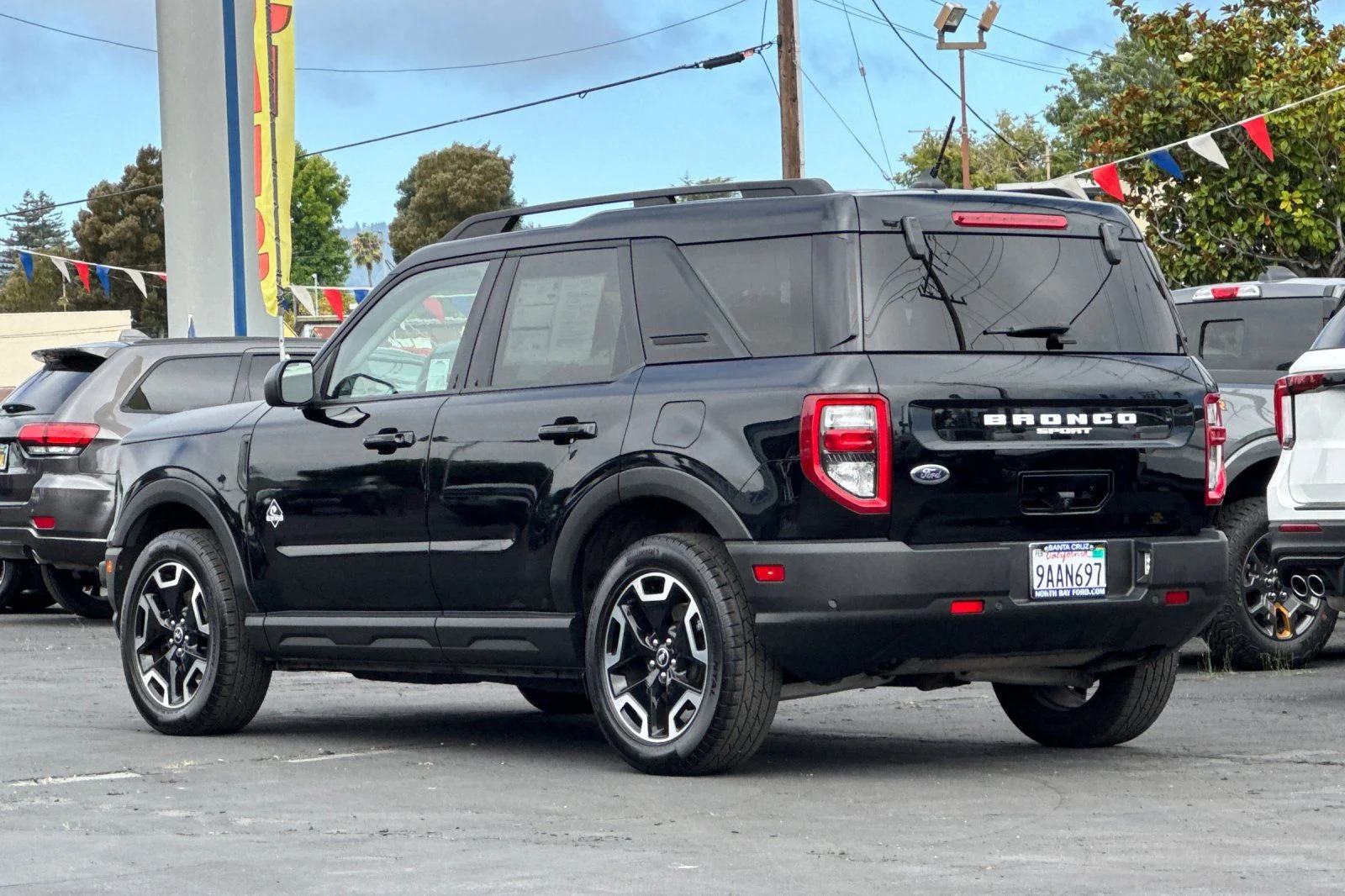 Certified Used 2021 Shadow Black Ford Outer Banks image 29