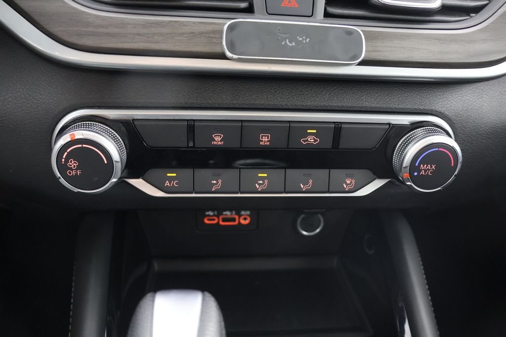 Used 2023 Black Nissan 2.5 SV image 15