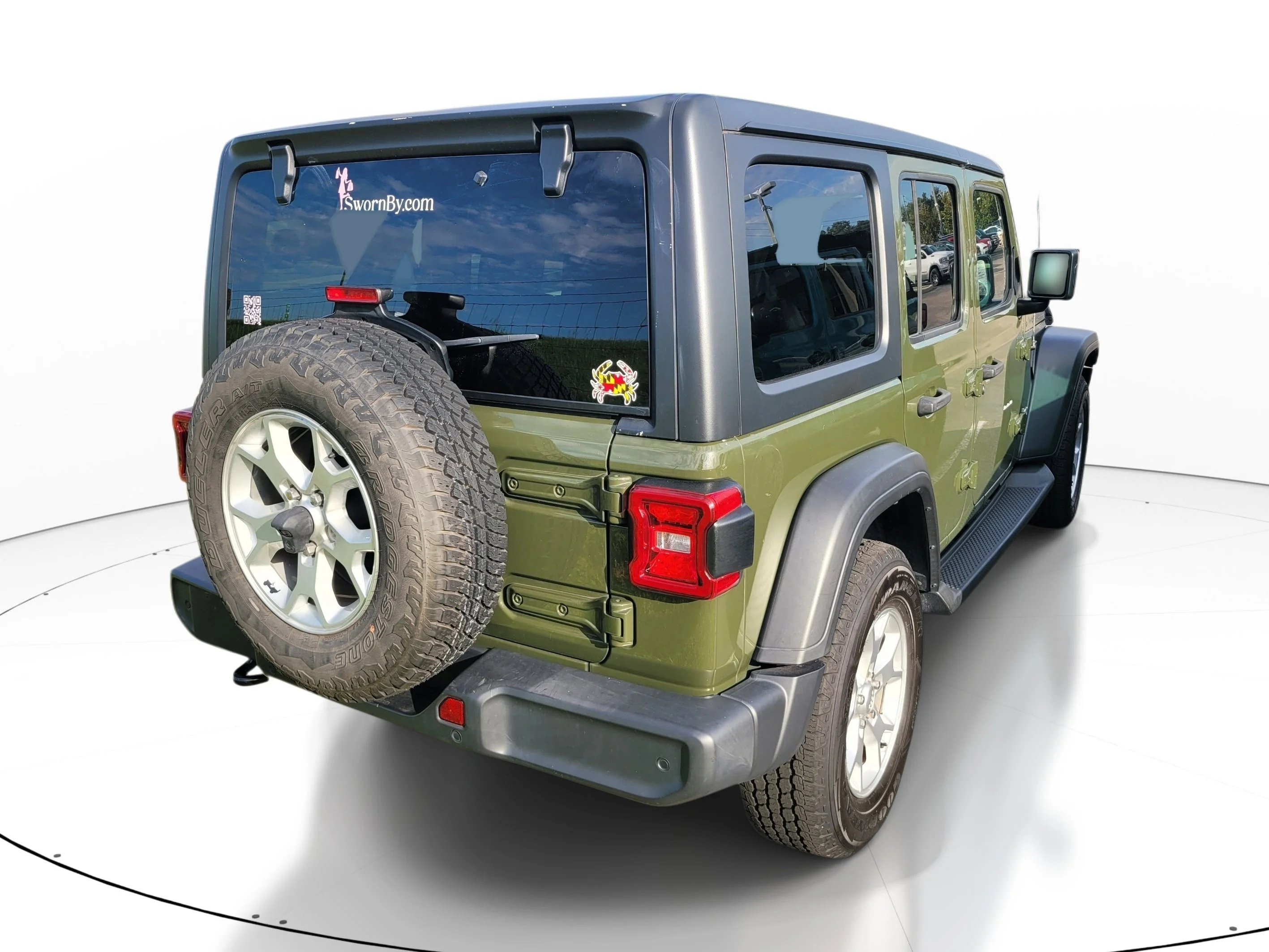 Used 2021 Sarge Green Clearcoat Jeep Unlimited Islander image 4