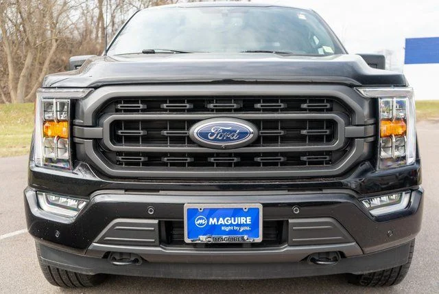 Used 2022 Black Ford XLT image 3