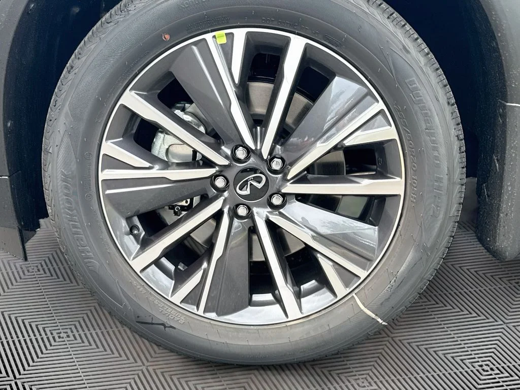 New 2027 GRAPHITE SHADOW INFINITI Luxe FWD image 34