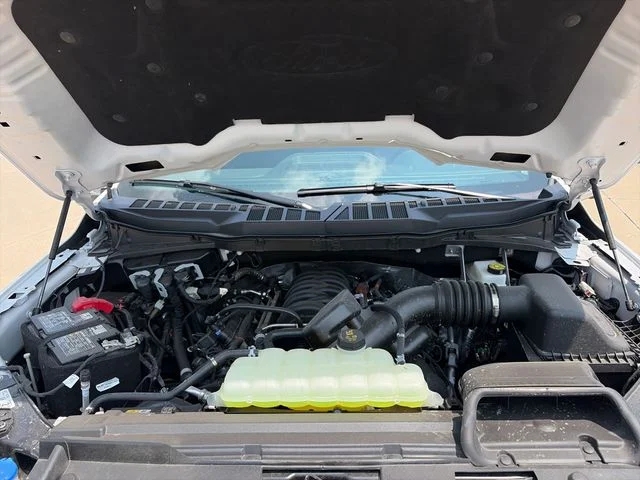 Used 2026 White Ford Lariat image 39