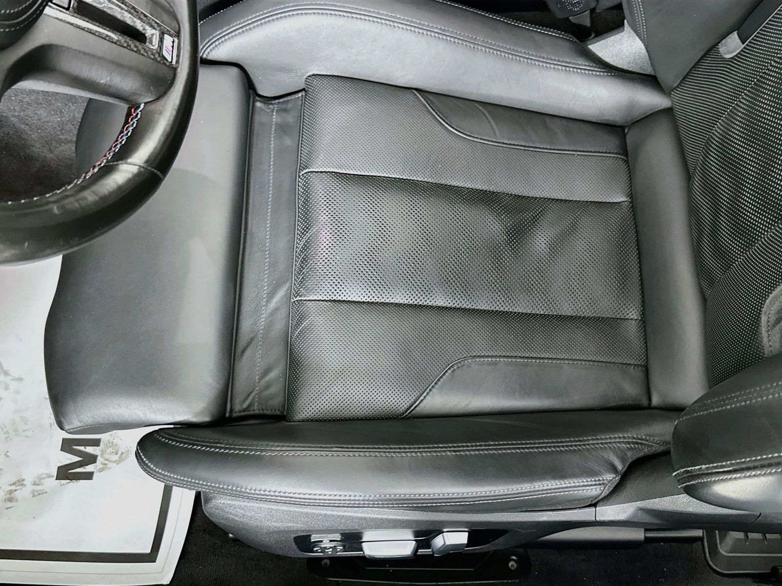 Used 2022 Isle of Man Green Metallic BMW Competition image 21