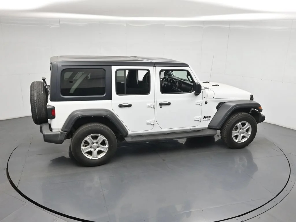 Used 2022 White Jeep Unlimited Sport S image 14