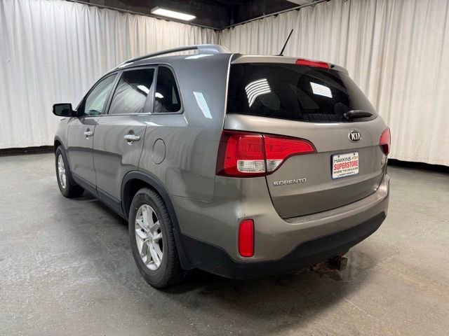 Used 2014 Silver Kia LX image 8