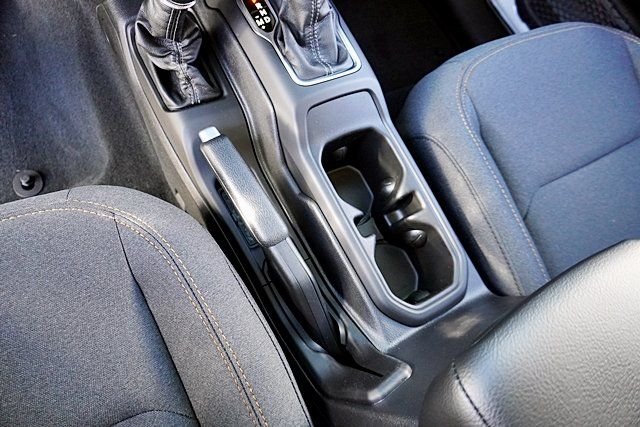 New 2026 Bright White Clear-Coat Exterior Paint Jeep Sport S image 37