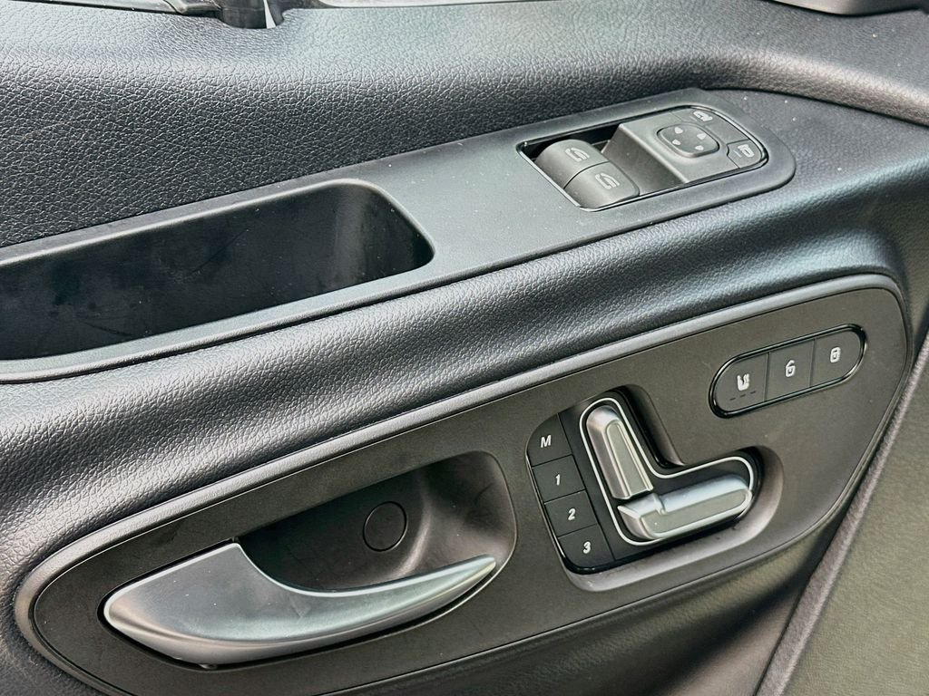 Used 2023  Mercedes-Benz LA West 15 Passenger image 19