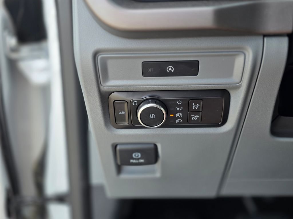 2025 Ford F-150 XLT - Photo 33