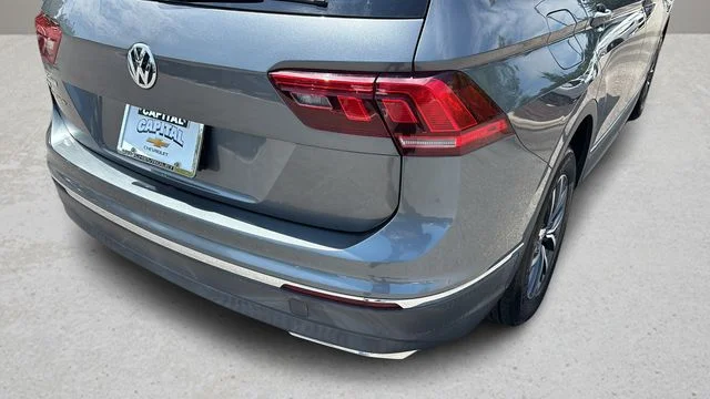 Used 2020 Gray Volkswagen 2.0T SE image 37