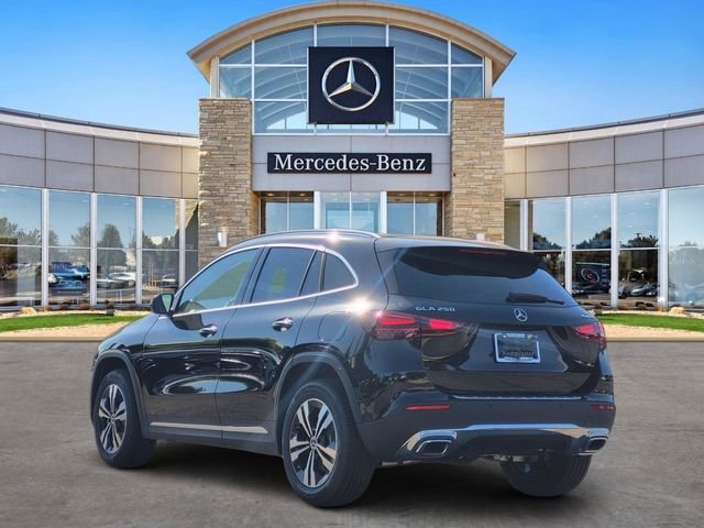New 2026 Night Black Mercedes-Benz GLA 250 image 3