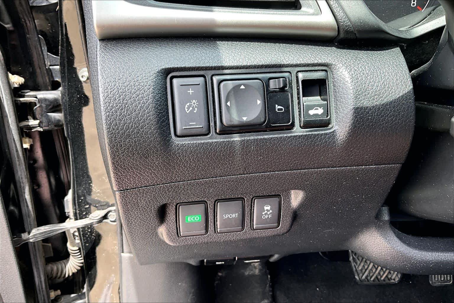 Used 2017 Super Black Nissan S image 32