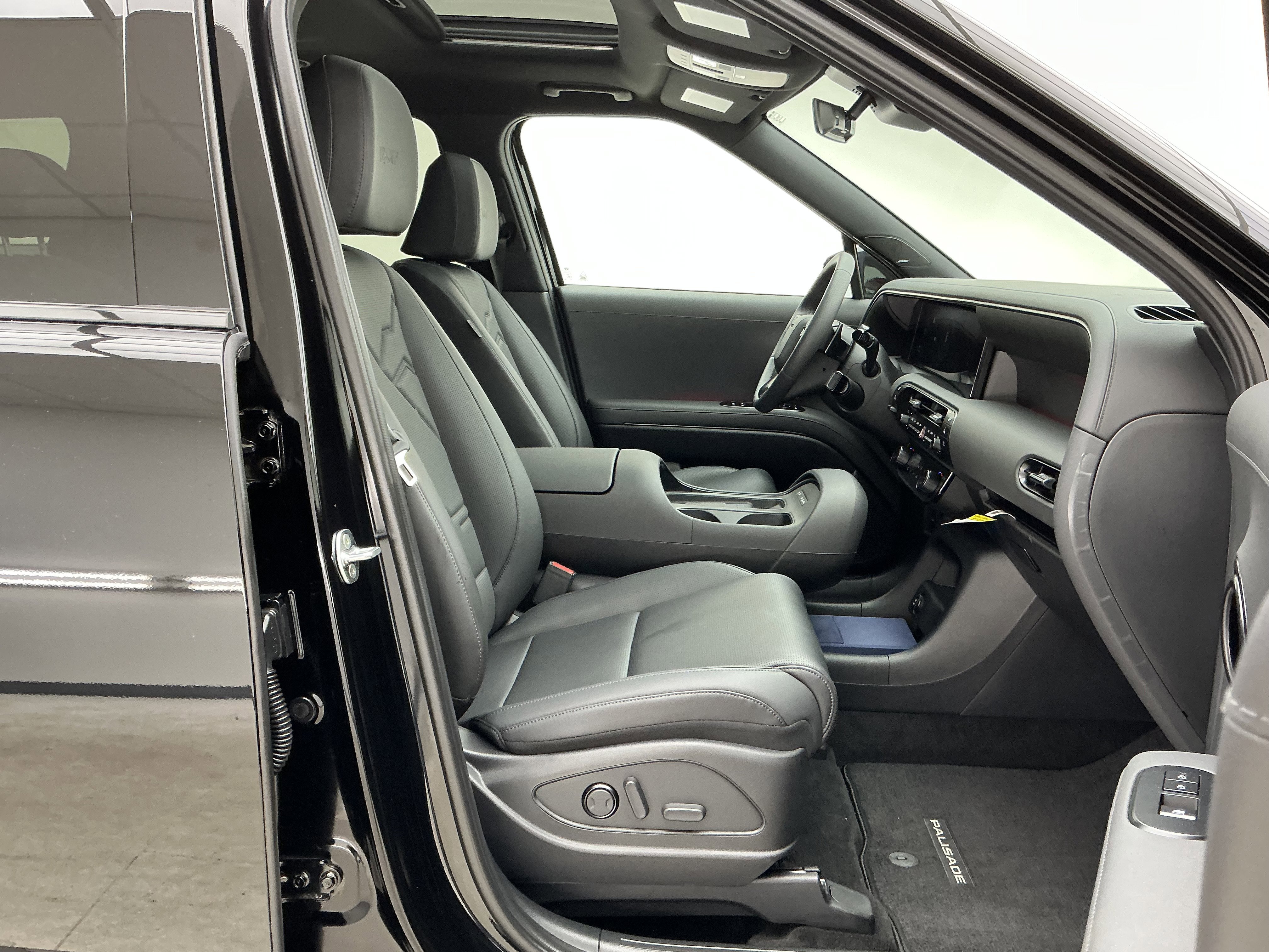 2026 Hyundai Palisade XRT Pro - Photo 25