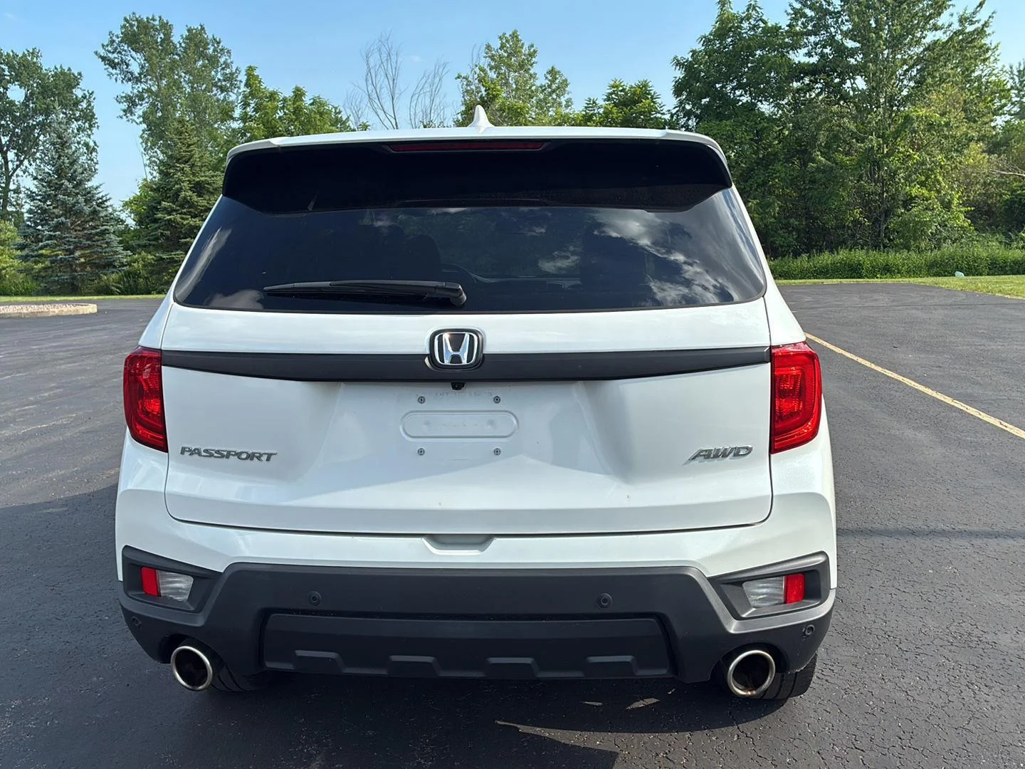 Used 2023 Platinum White Pearl Honda EX-L image 19