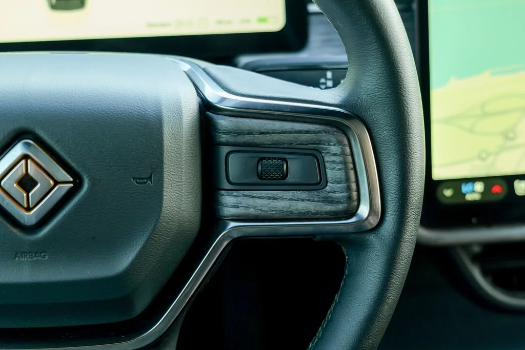 Used 2025 Green Rivian Adventure Dual Motor Standard Pack image 46