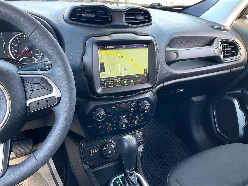 Used 2023 Black Clearcoat Jeep Latitude image 17