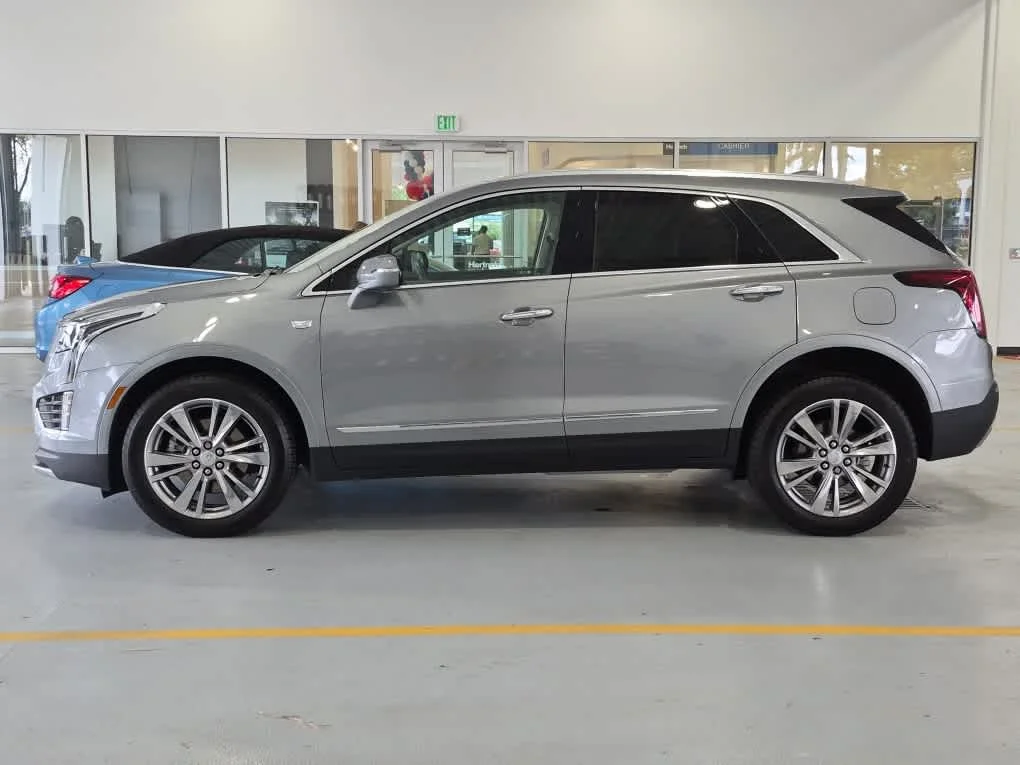 Used 2024 Argent Silver Metallic Cadillac FWD Premium Luxury image 5