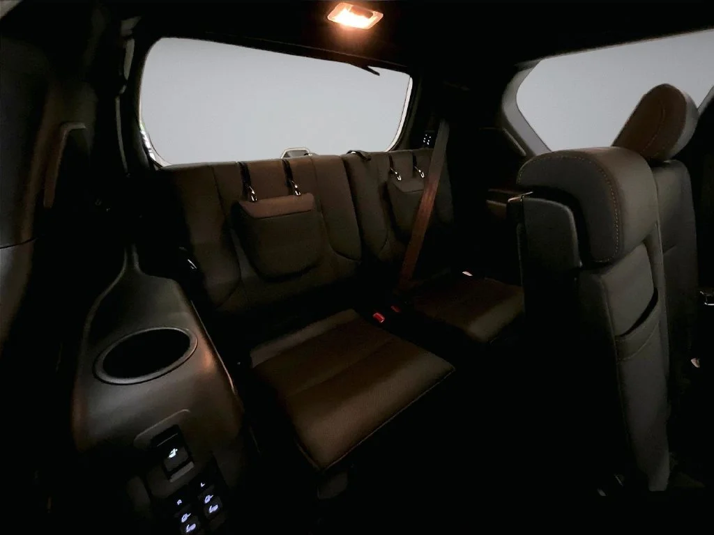 Used 2023 White Lexus 460 image 26