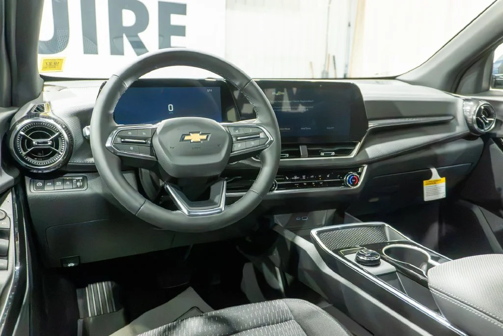 New 2027 Lakeshore Blue Metallic Chevrolet LT image 11