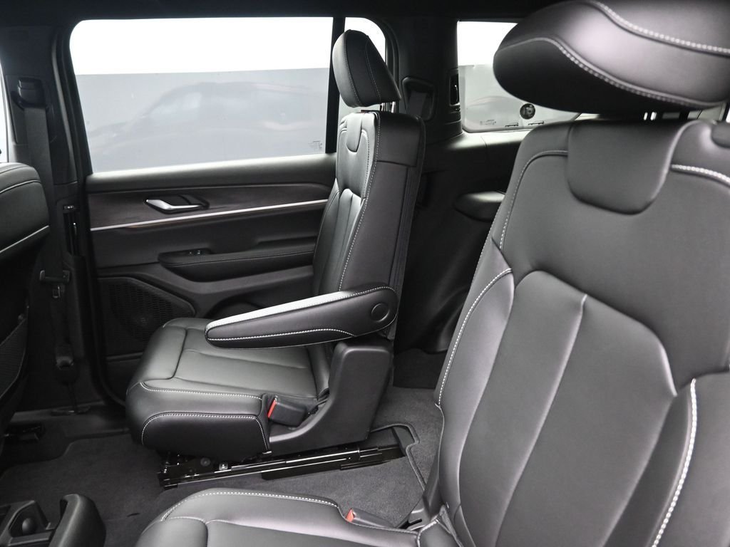2025 Jeep Grand Cherokee L Limited - Photo 12